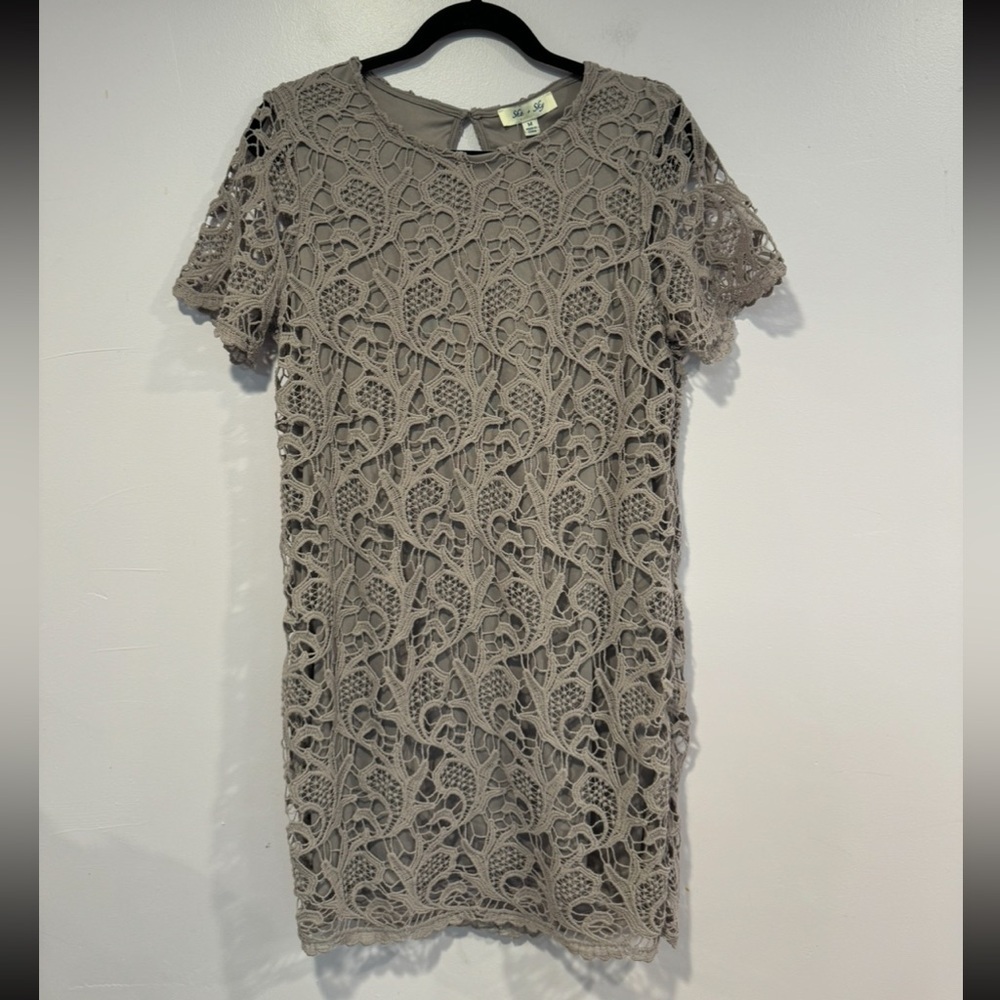 NWT purple lace boutique She and‎ Sky dress